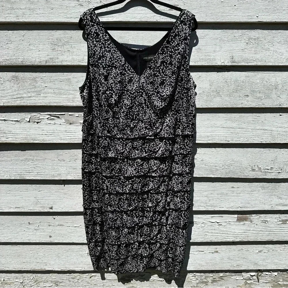 Lane Bryant Womens Dress sleeveless V-neck layered Teared ‎ skirt plus size